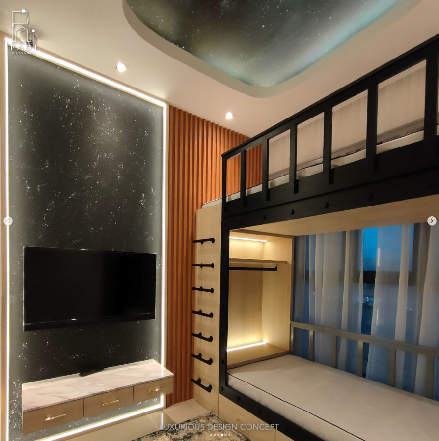 Bedroom​